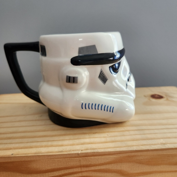 Star Wars Stormtrooper Mug - Picture 2 of 10